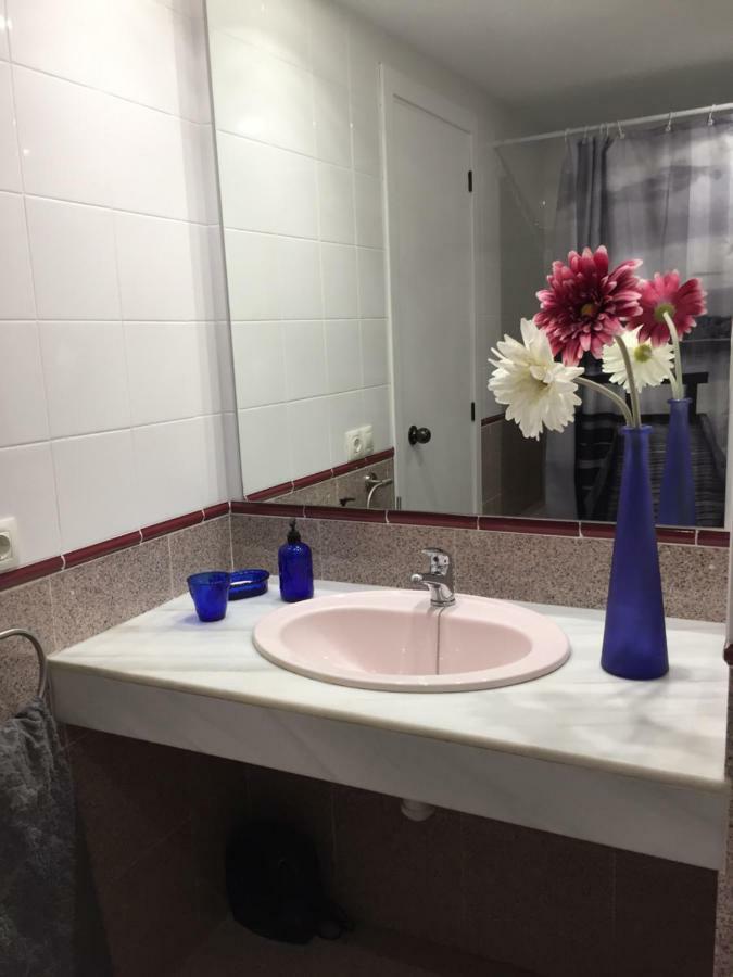 Bonito Y Acogedor Apartamento Con Fibra سالو المظهر الخارجي الصورة