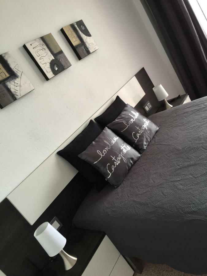 Bonito Y Acogedor Apartamento Con Fibra سالو المظهر الخارجي الصورة